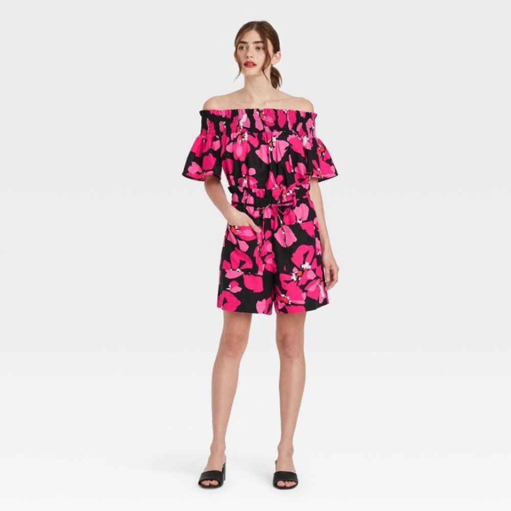 Who What Wear black floral shorts, NWT S